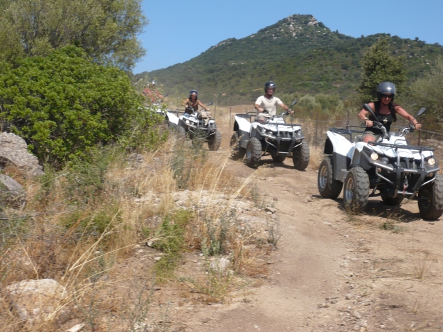  Viva o QUad na Córsega 