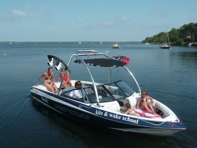  Wakeboard-Bootsverleih 