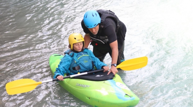  Aprenda a velejar como um profissional com nossas sessões de canoa com um instrutor certificado pelo estado 