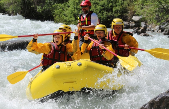  Faça uma aventura de rafting em Briançon 