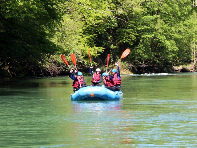 Group rafting