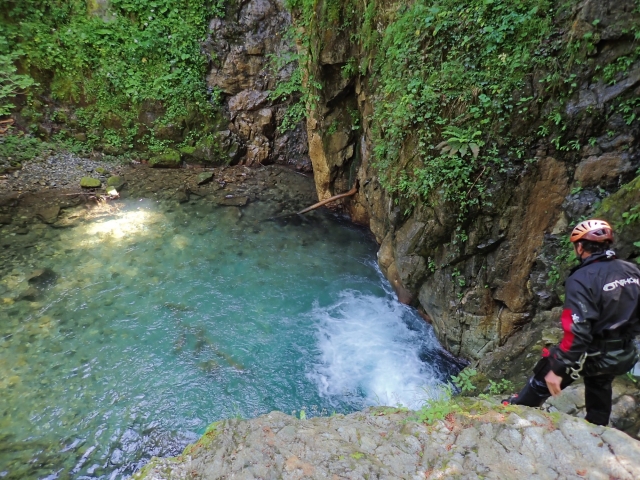 Découvrez les canyons des Pyrénées Atlantiques