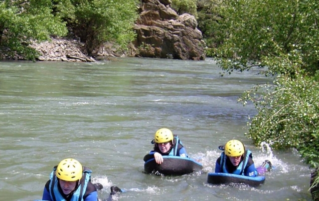 Descente avec les proches en hydrospeed