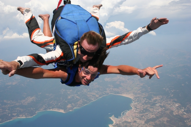  Logo Fun 高空跳伞 