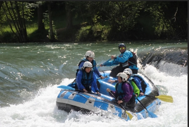  Team-Rafting 