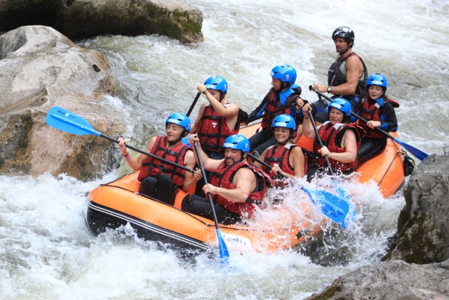 Rafting familiar 