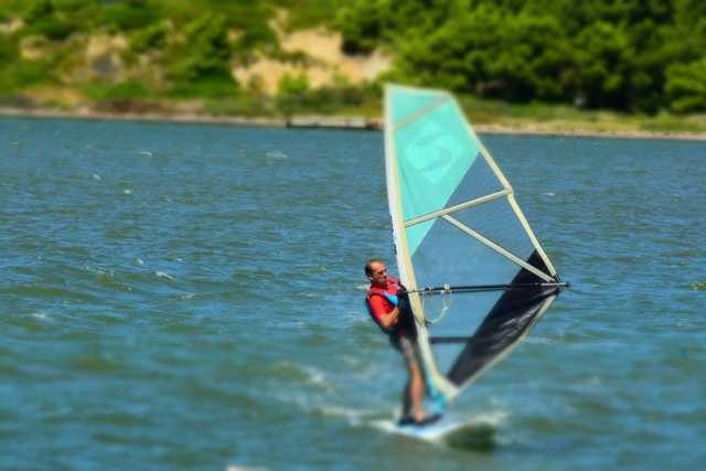 Cours de planche a voile et windsurf