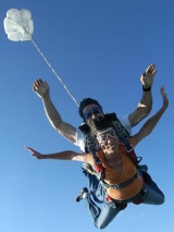  Fallschirmspringen bei vertikalem Wind 30