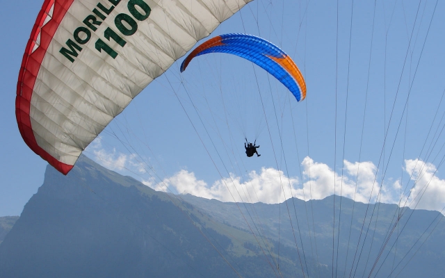  Gleitschirmflug in Morillon 