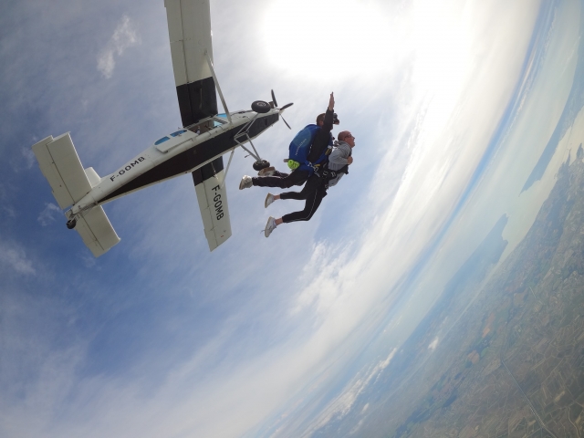 Saut en parachute en tandem à Rochefort