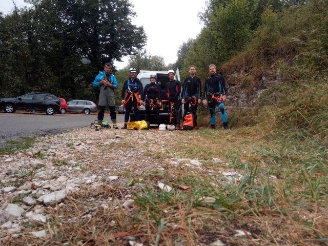  Ready for the canyoning descent 