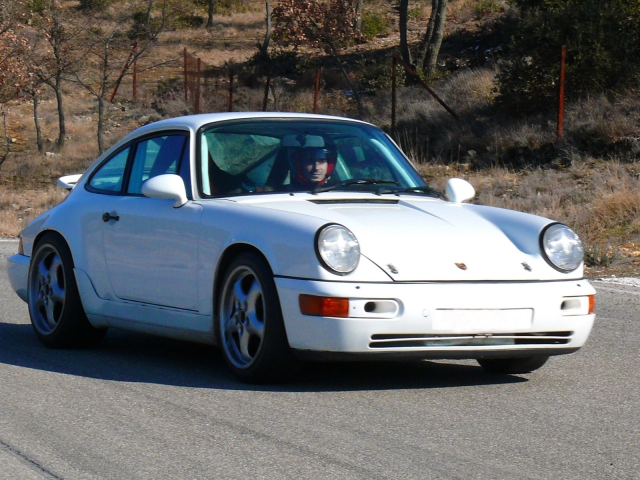 Pilotez une Porsche 964 dans les Bouches du Rhone