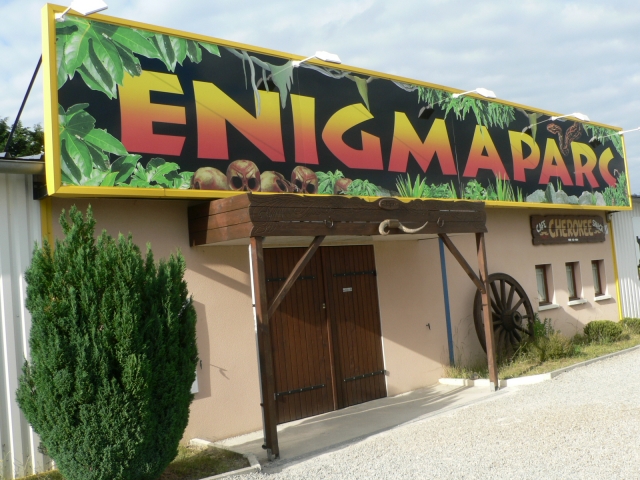  Entrada no Parque Enigmaparc 