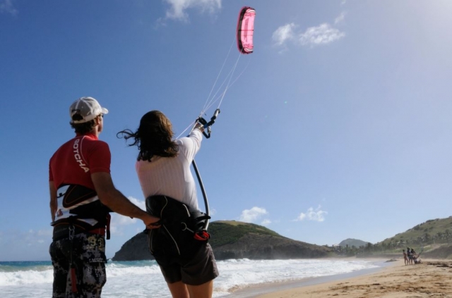  Lernen Sie, den Wing beim Kitesurfen zu benutzen 