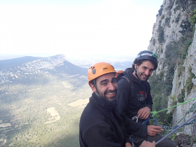  Unsere Instruktoren bei der 50-m-Abseilstaffel! 