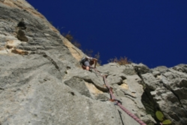 Las fachadas planas de los acantilados de Tarascon-sur - Ariège