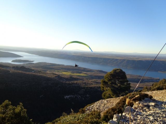  Vuelo en parapente con vistas a los Alpes 