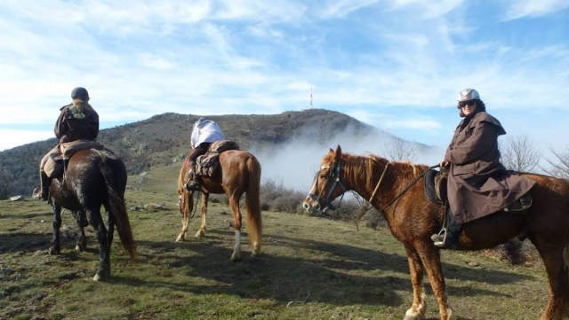  Bewunderung der Pyrenäen beim Reiten 