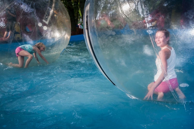  Rolling Bulle