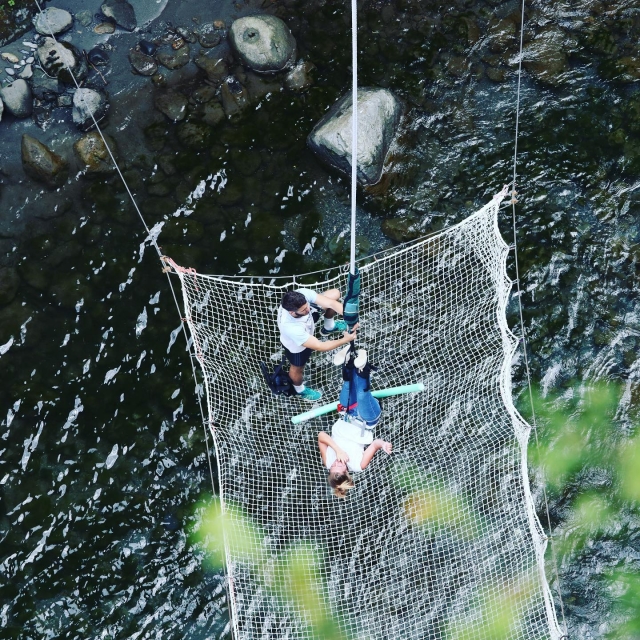  Captured jump 