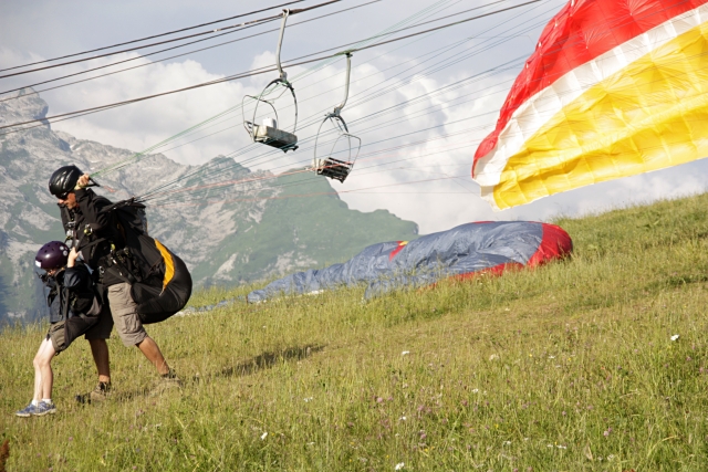 Décollage en biplace avec un moniteur
