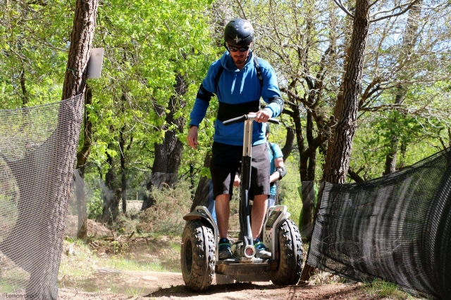  与朋友一起进行有趣且非典型的活动 