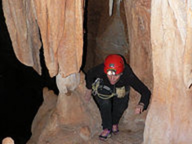  Caving 