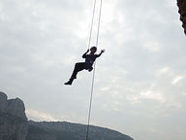  Climbing 