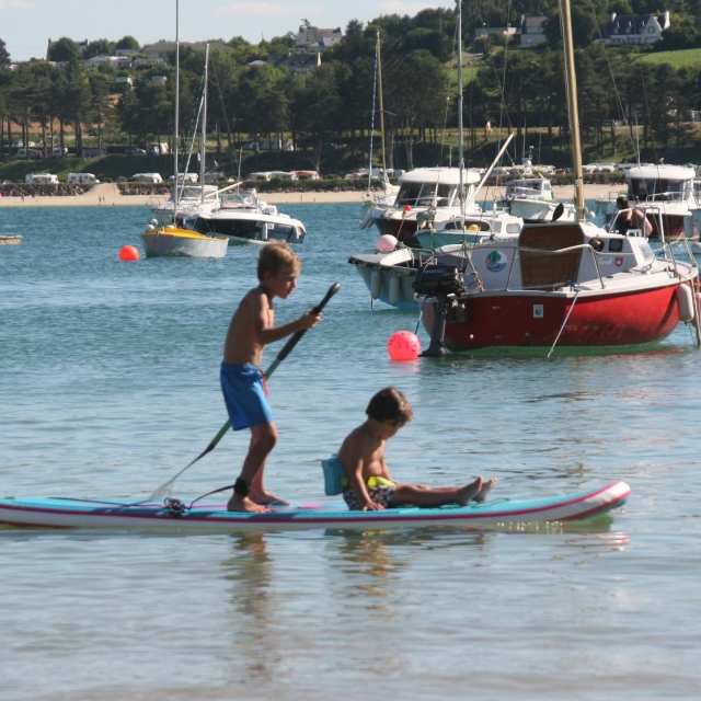  Even the children are there welcome to do SUP 