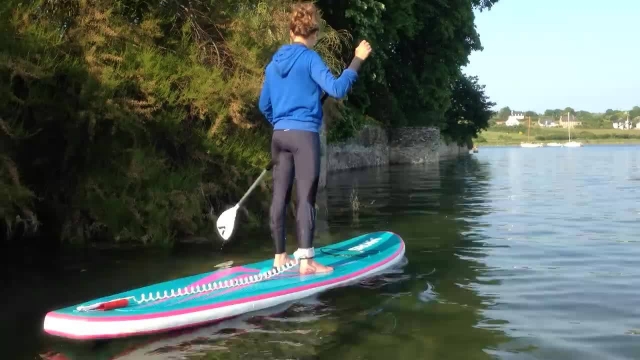  Paddle in a peaceful place 