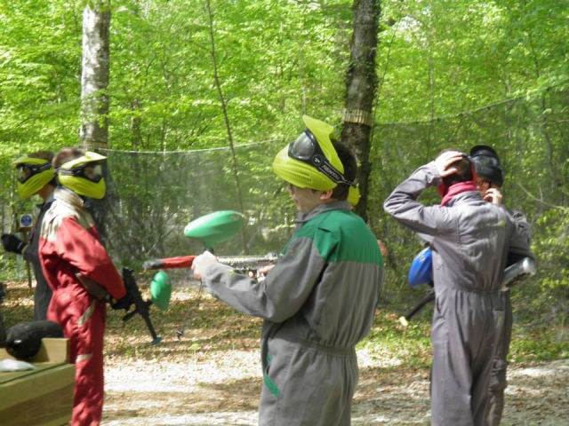 Desfrute de uma sessão única de paintball
