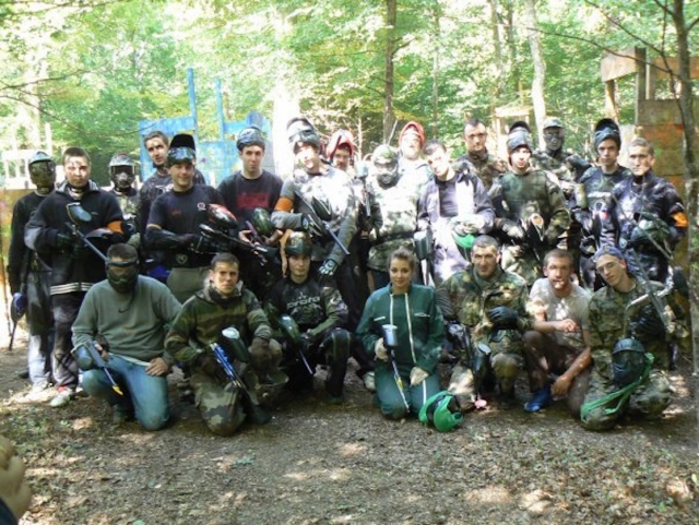 Foto do grupo de Paintball