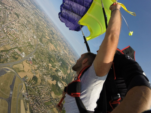 Saut en parachute en tandem