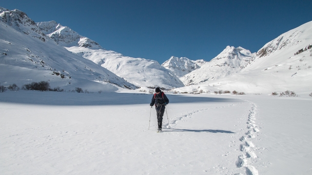 Val-Cenis 雪鞋健行 