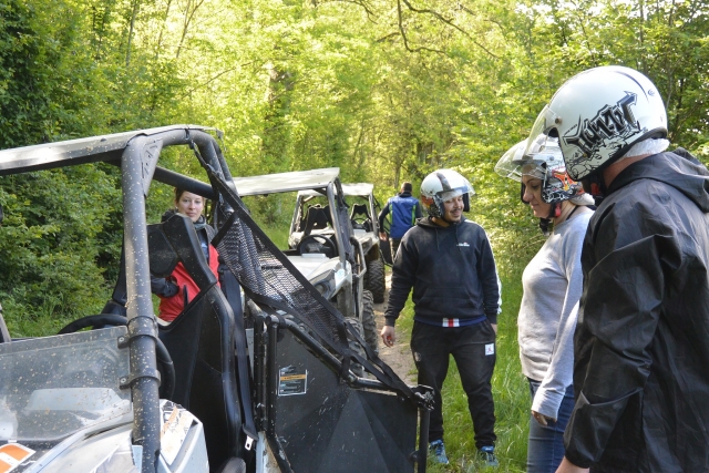  Buggy-Aktivität mit Freunden 