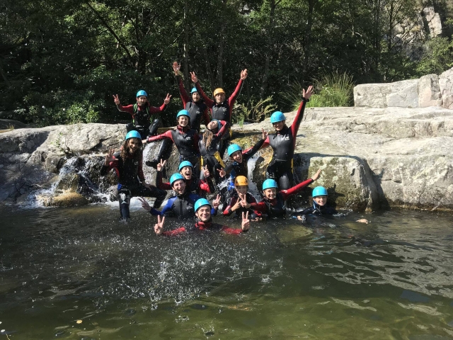  Canyoning em grupo 