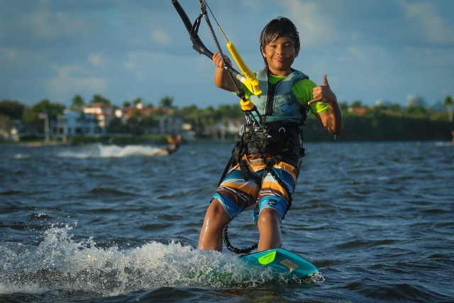 Kitesurf para adultos mas também para crianças 