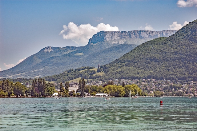  Il magnifico lago di Annecy 