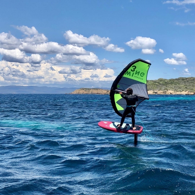  Scivolando sul mare delle Isole d'Oro 