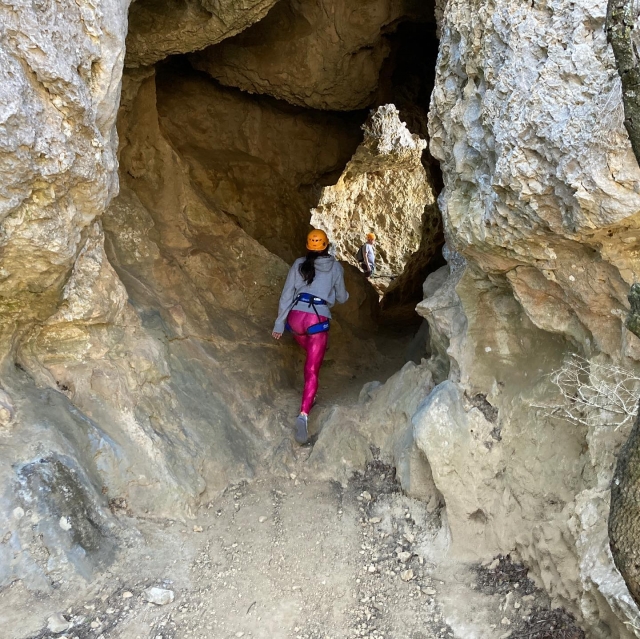  Um curto passeio de espeleologia 