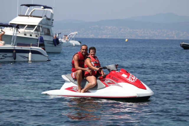  Passeio de jet ski para dois 