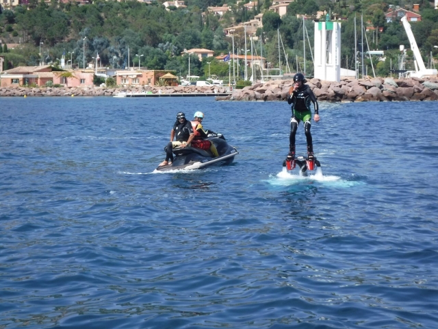  Equilíbrio no flyboard 