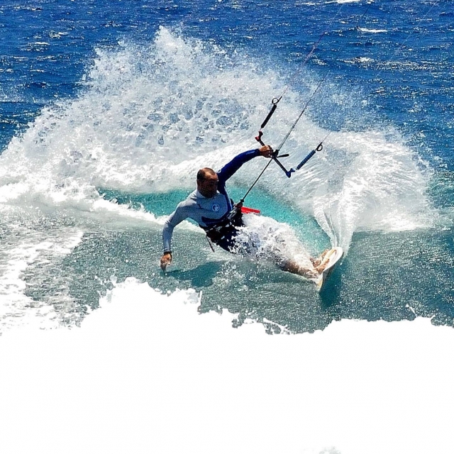 e-19759474-kite16424978566225.jpg