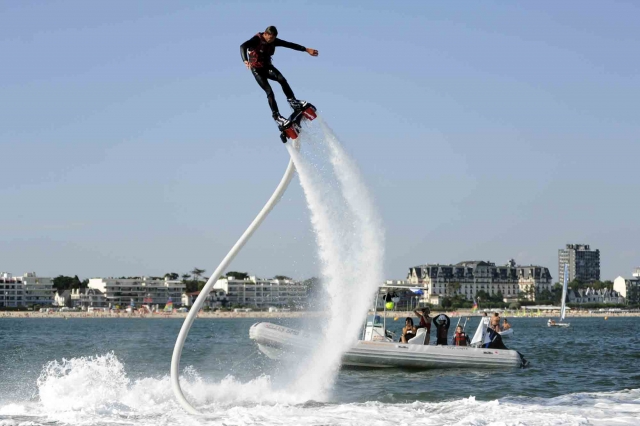  Flyboard 