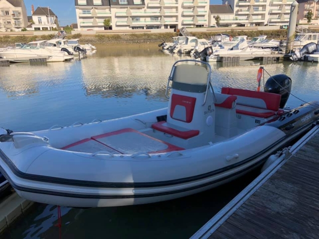 Alquiler de botes sin Skipper 