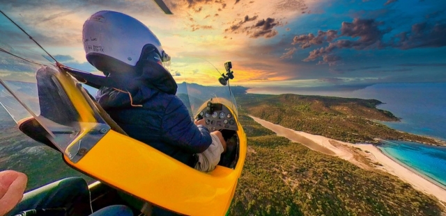  Alta Córcega explorada en autogiro