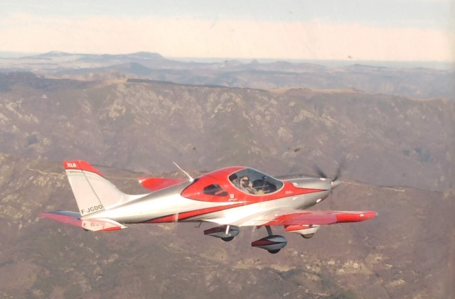  ULM in full view flight in the Drôme department