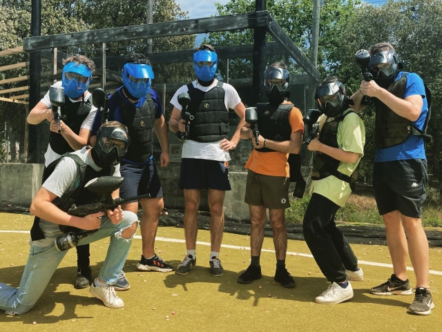  Squadra pronta per il gioco del Paintball 