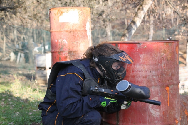  Precisione e concentrazione durante il gioco del Paintball 