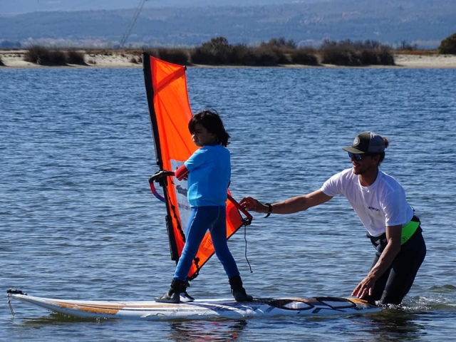  Lezioni di windsurf per bambini 